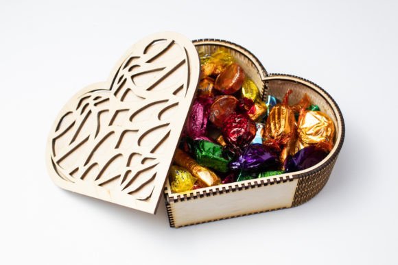 3D SVG Heart-Shaped Chocolate Box for Holiday Crafting