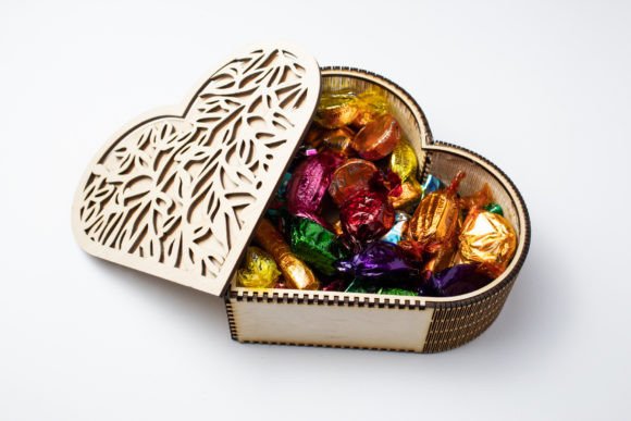Heart-Shaped Chocolate Box Embroidery Design Review